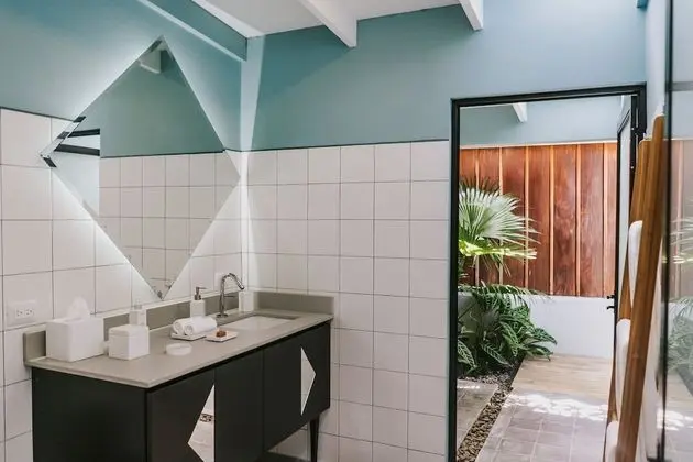 Comfort Tek Büyük Yataklı Oda, 1 En Büyük (King) Boy Yatak, Bahçe Manzaralı (N 2)