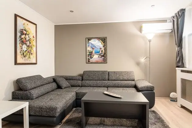 Superior Apart Daire