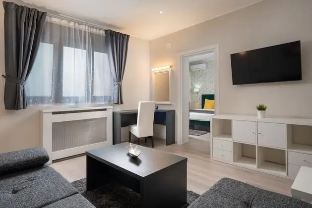 Superior Apart Daire