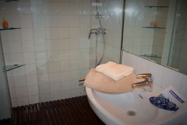 Ev, 5 Yatak Odası, Kişiye Özel Havuzlu