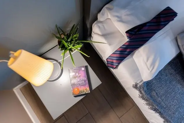 Tek Kişilik Oda, 1 Tek Kişilik Yatak, Sigara İçilmez