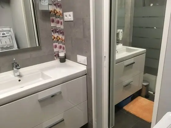 Stüdyo, Kısmi Deniz Manzaralı