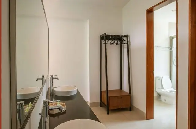 Tek Büyük Yataklı Oda, Balkon