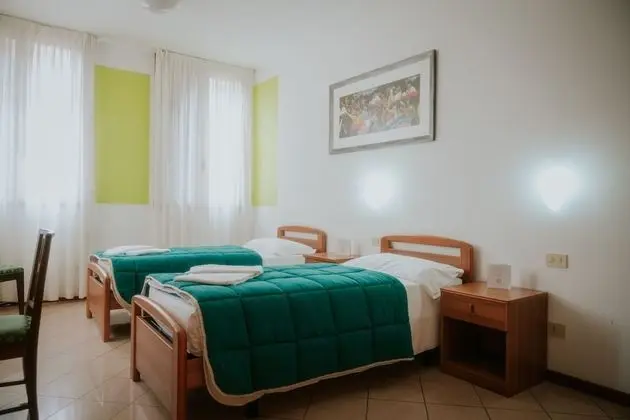 Standard İki Ayrı Yataklı Oda