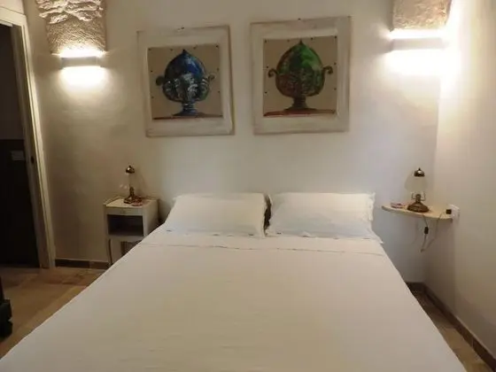 Tek Büyük veya İki Ayrı Yataklı Oda, Veranda, Zemin Kat