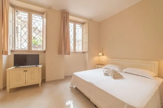 Classic Tek Büyük Yataklı Oda