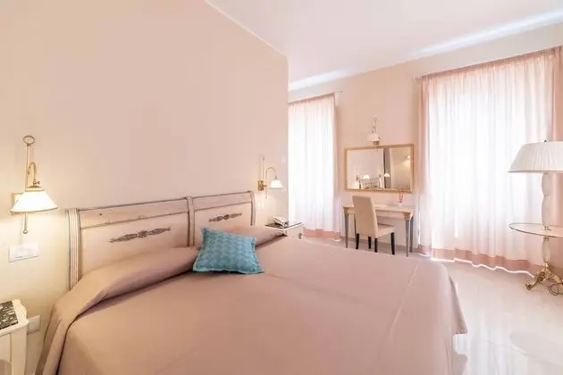 Junior Süit, 1 Büyük (Queen) Boy Yatak, Teras