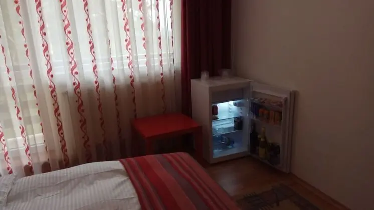 Tek Büyük Yataklı Oda, Dağ Manzaralı