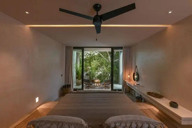 Luxury Suite with King Bed Balcony and Garden View