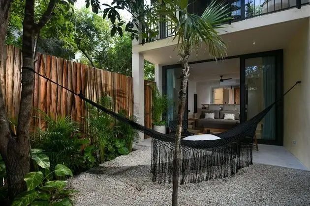 Luxury Suite with King Bed Terrace and Garden