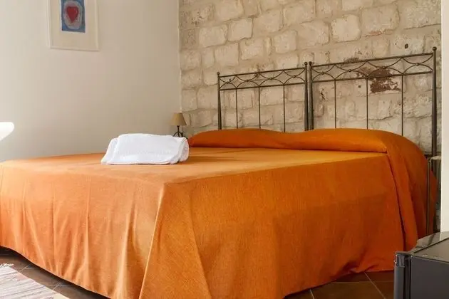 Economy Tek Büyük veya İki Ayrı Yataklı Oda