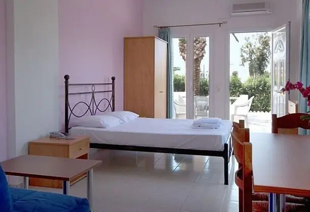 Üç Kişilik Oda