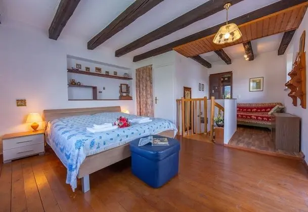 Standard Apart Daire, 1 Çift Kişilik Yatak ve Çekyat, 2 Banyolu, Bahçeli (Casa al Runchett)