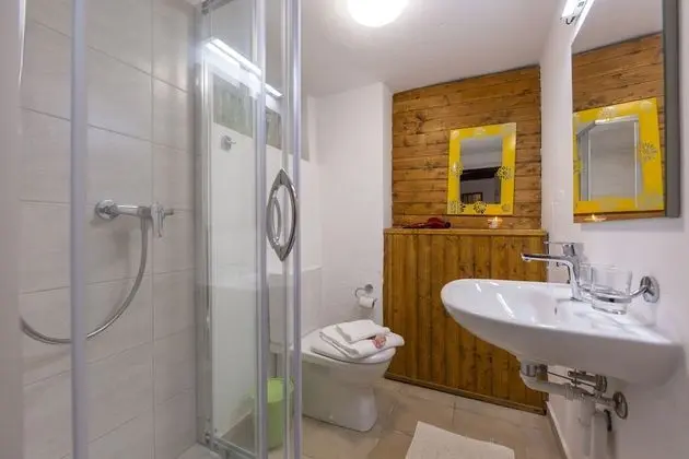 Standard Apart Daire, 1 Çift Kişilik Yatak ve Çekyat, 2 Banyolu, Bahçeli (Casa al Runchett)