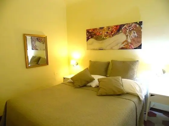 Tek Büyük veya İki Ayrı Yataklı Oda, Banyolu/Duşlu