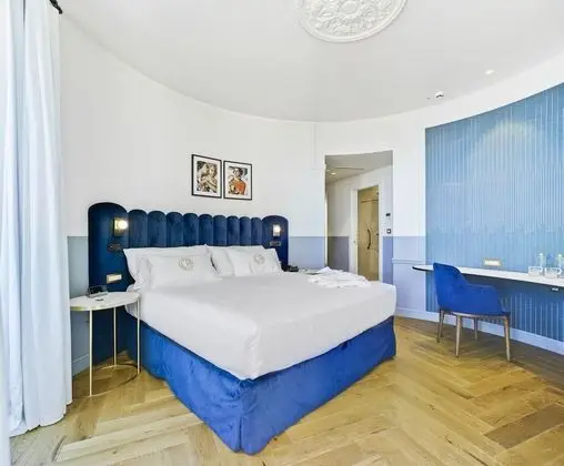 Tek Büyük Yataklı Oda, Balkon, Marina Manzaralı (Joaquin)