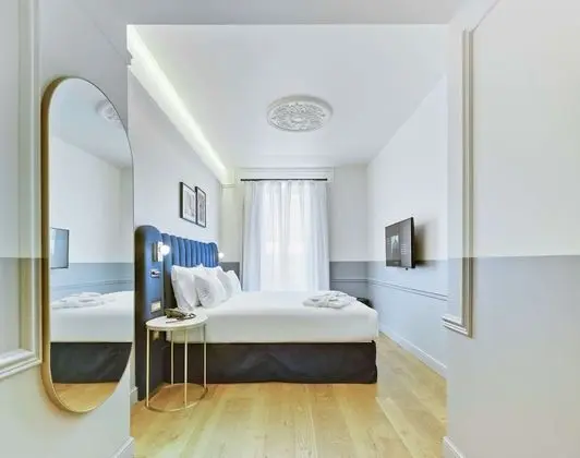 Tek Büyük Yataklı Oda, Şehir Manzaralı (Catalina)