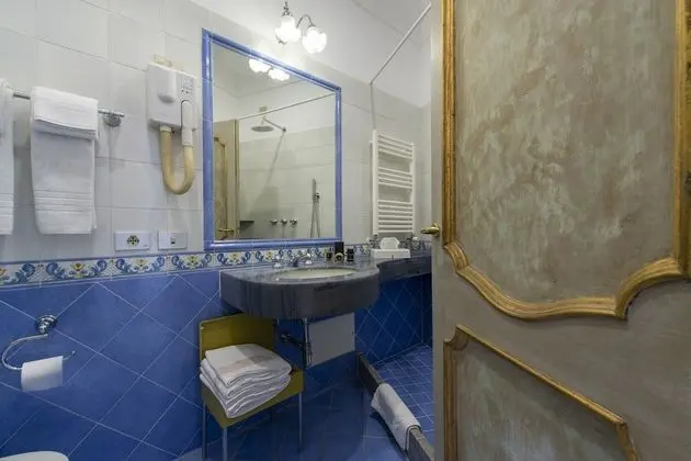 Standard Tek Büyük Yataklı Oda, Deniz Manzaralı (French Balcony)