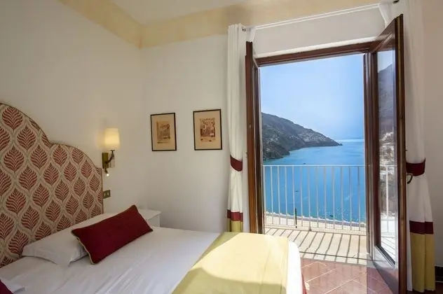 Standard Tek Büyük Yataklı Oda, Deniz Manzaralı (French Balcony)