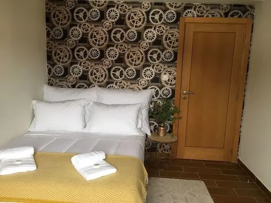 Tek Büyük Yataklı Oda, Ortak Banyo (Time)