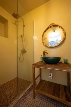 Economy Tek Büyük Yataklı Oda