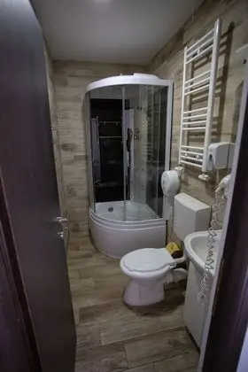 Classic Tek Büyük Yataklı Oda