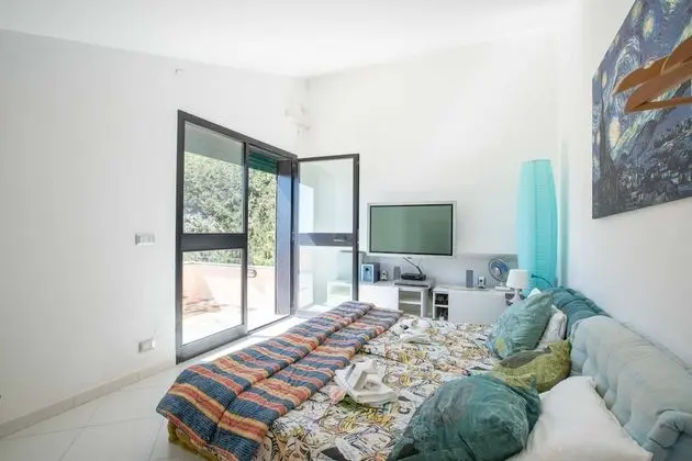 Family Apart Daire, Birden Çok Yatak, 2 Banyolu (Casa Alice with shared pool sea view)