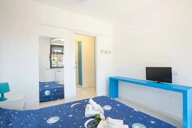 Family Apart Daire, Birden Çok Yatak, 2 Banyolu (Casa Alice with shared pool sea view)