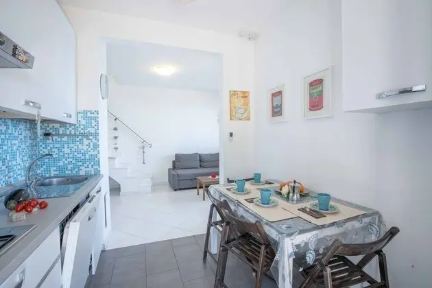 Family Apart Daire, Birden Çok Yatak, 2 Banyolu (Casa Alice with shared pool sea view)