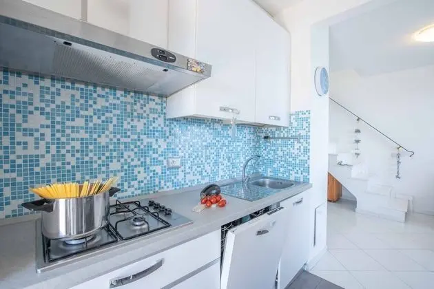 Family Apart Daire, Birden Çok Yatak, 2 Banyolu (Casa Alice with shared pool sea view)