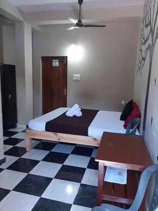 Standard Tek Büyük Yataklı Oda