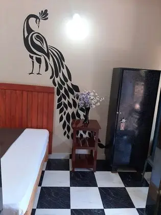 Standard Tek Büyük Yataklı Oda