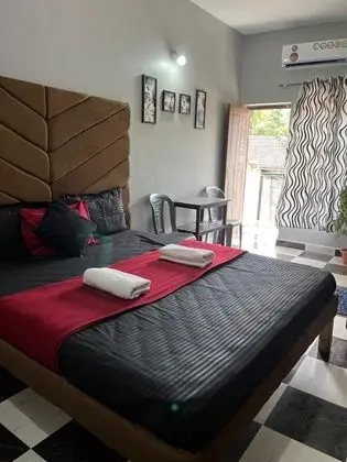 Standard Tek Büyük Yataklı Oda