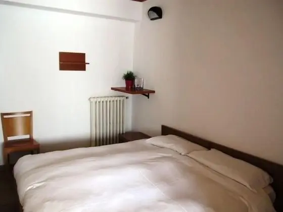 Büyük Yataklı Tek Kişilik Oda