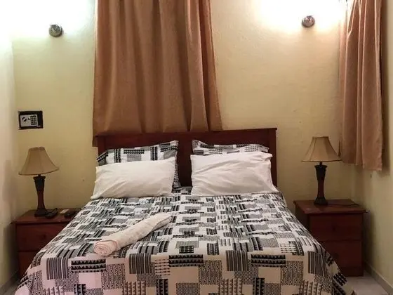 Comfort Tek Büyük Yataklı Oda