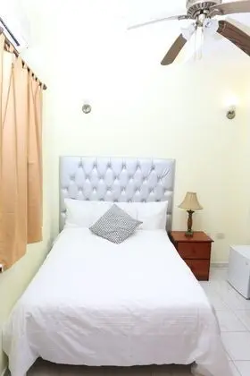 Economy Oda, 1 Büyük (Queen) Boy Yatak