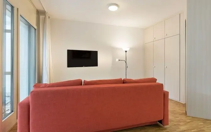 Stüdyo, Bahçe Manzaralı