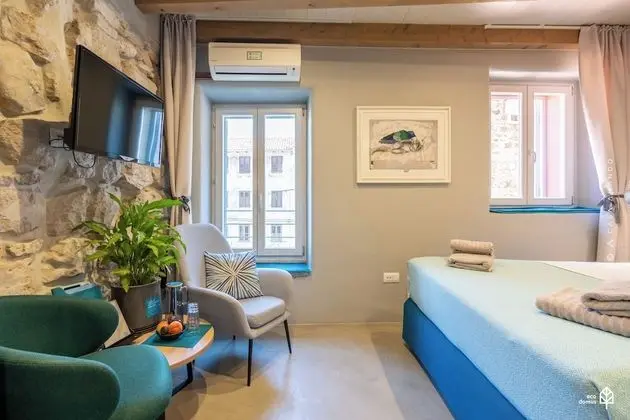 Tek Büyük Yataklı Oda (Room 0, Patio View, Ground Floor)