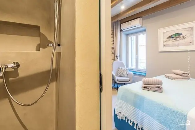 Tek Büyük Yataklı Oda (Room 0, Patio View, Ground Floor)