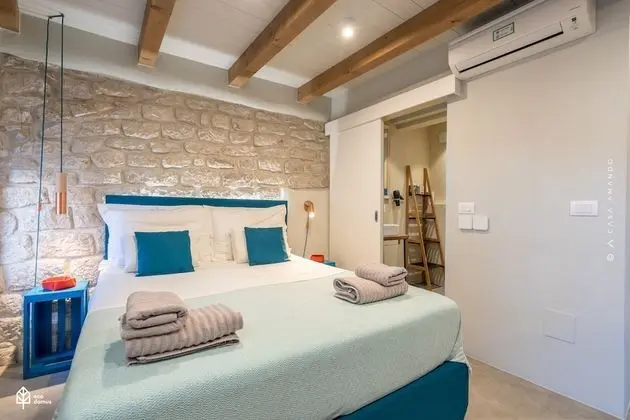 Tek Büyük Yataklı Oda (Room 1, Patio View, First Floor)