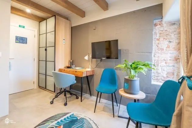 Tek Büyük Yataklı Oda (Room 1, Patio View, First Floor)