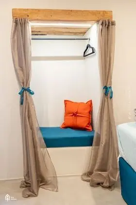 Tek Büyük Yataklı Oda (Room 1, Patio View, First Floor)