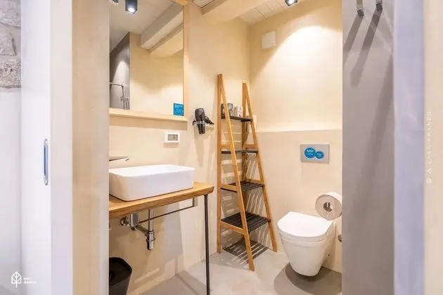 Tek Büyük Yataklı Oda (Room 1, Patio View, First Floor)