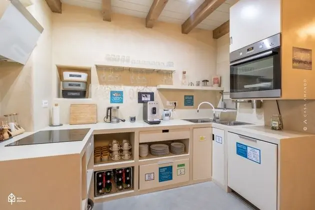 Tek Büyük Yataklı Oda (Room 1, Patio View, First Floor)