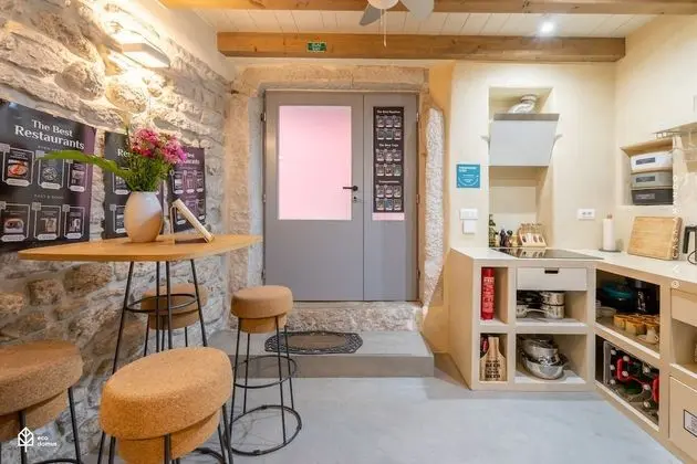 Tek Büyük Yataklı Oda (Room 1, Patio View, First Floor)