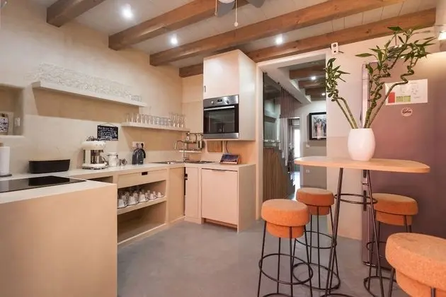 Tek Büyük Yataklı Oda (Room 1, Patio View, First Floor)