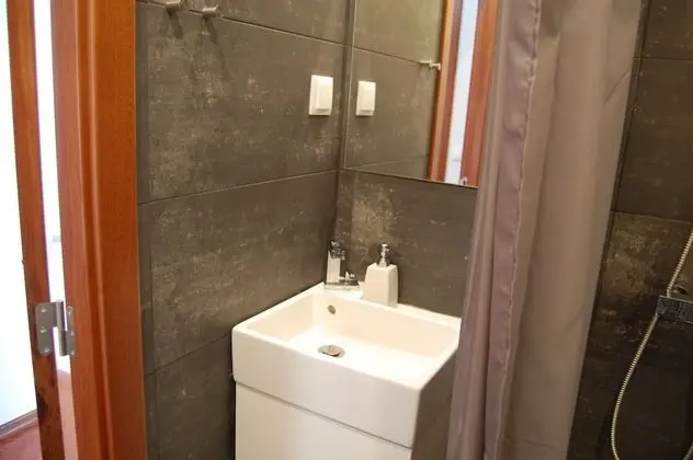 Tek Büyük Yataklı Oda, Balkon