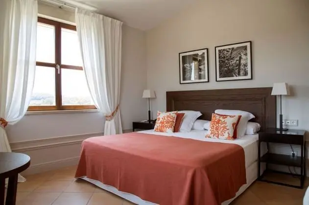 Tek Büyük veya İki Ayrı Yataklı Oda, Bahçe Manzaralı (Prestige)