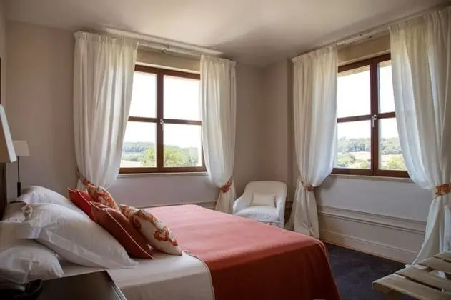 Tek Büyük veya İki Ayrı Yataklı Oda, Bahçe Manzaralı (Prestige)