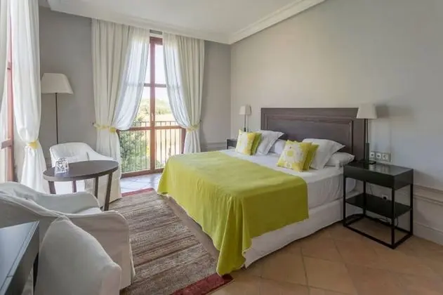 Tek Büyük veya İki Ayrı Yataklı Oda, Bahçe Manzaralı (Prestige)